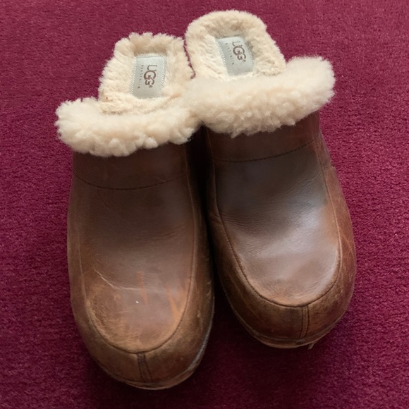 UGG clogs - Picture 1 of 2